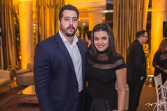 Thiago e Priscila Leal