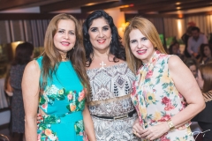 Ivânia Araújo, Izabeli Leitão e Carla Melo