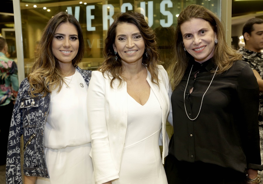 Versus lança coleção no RioMar