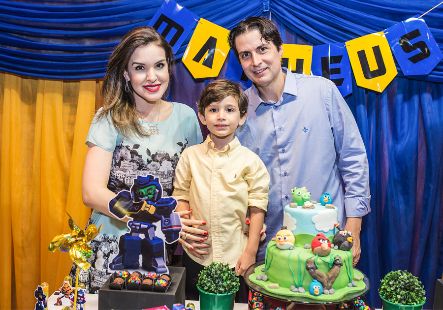 Renata e Marcelo Pinheiro comemoram os 4 anos de Matheus