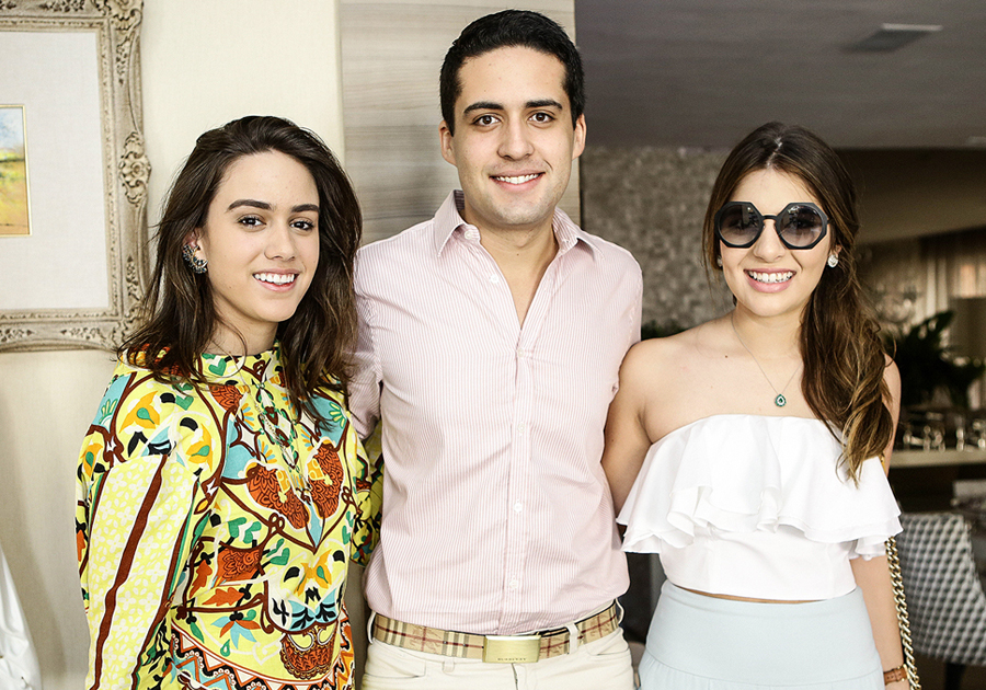 Almoço cool pra comemorar o bday de Victor Oliveira | O GALERIA estava lá!