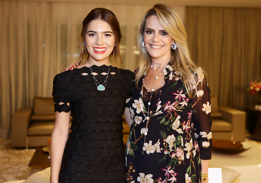 Naia Cunha visita Fortaleza e expõe suas joias no apartamento de Marina Brandão!