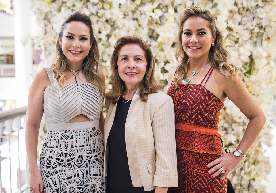 Celebrando o que é precioso | Tallis Joias lança catálogo com mães e filhas em evento especial