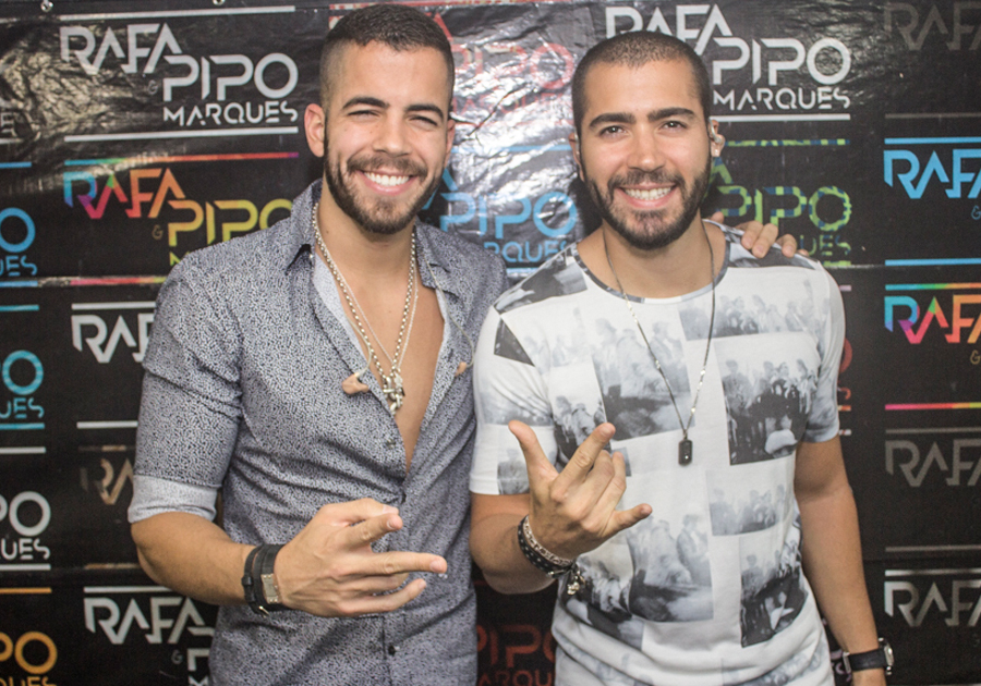 #EsquentaVumbora | Colosso Lake Lounge recebe Pipo e Rafa Marques pra agitar o Pôr do Samba!