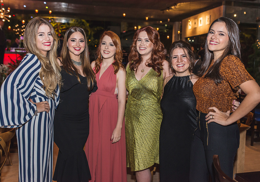 A voz do talento | Especial Divas apresenta show intimista no Pipo Restaurante