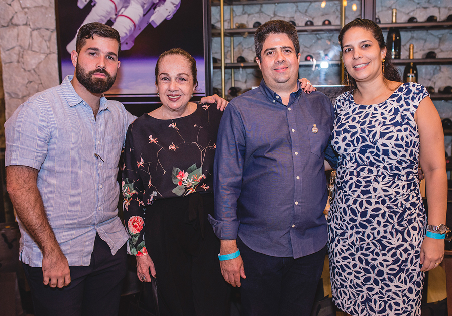 Cavalieri + Omega + Tânia Joias promovem noite de luxo (e de acessórios icônicos)!