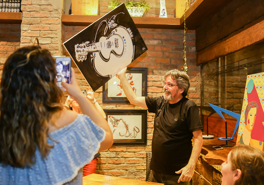 Noite de arte e de solidariedade agita o Sótão Moleskine!