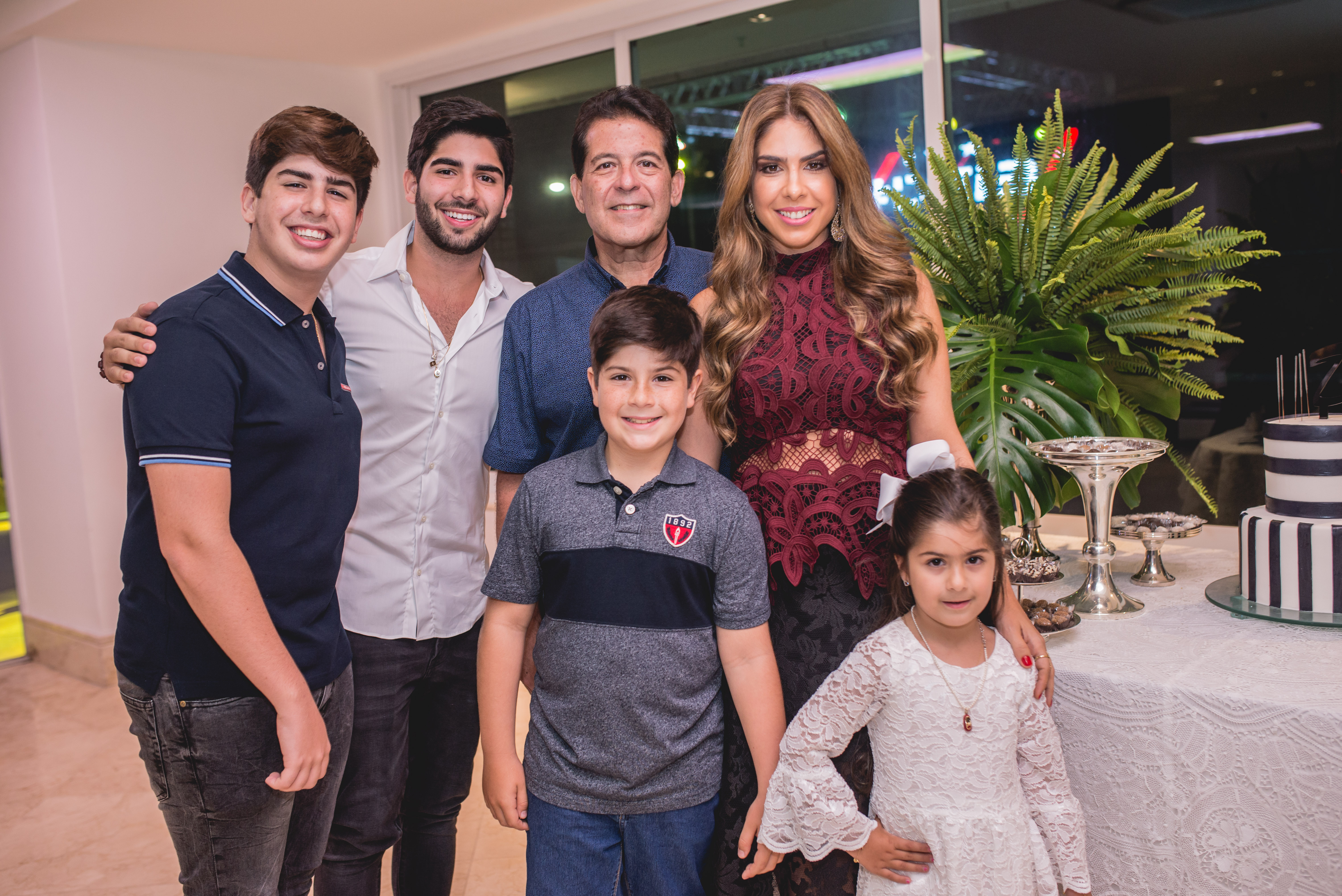 Nineteen | Deib Otoch Neto celebra a chegada de seus 19 anos
