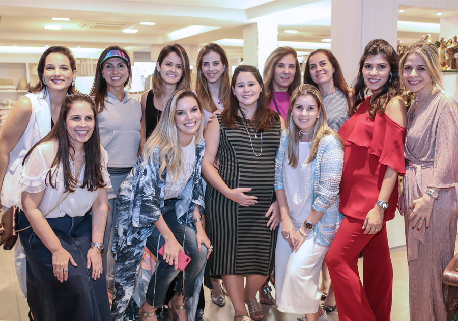 Top personalidades agitam a 5ª edição do Natal Entre Amigas | Vem ver!