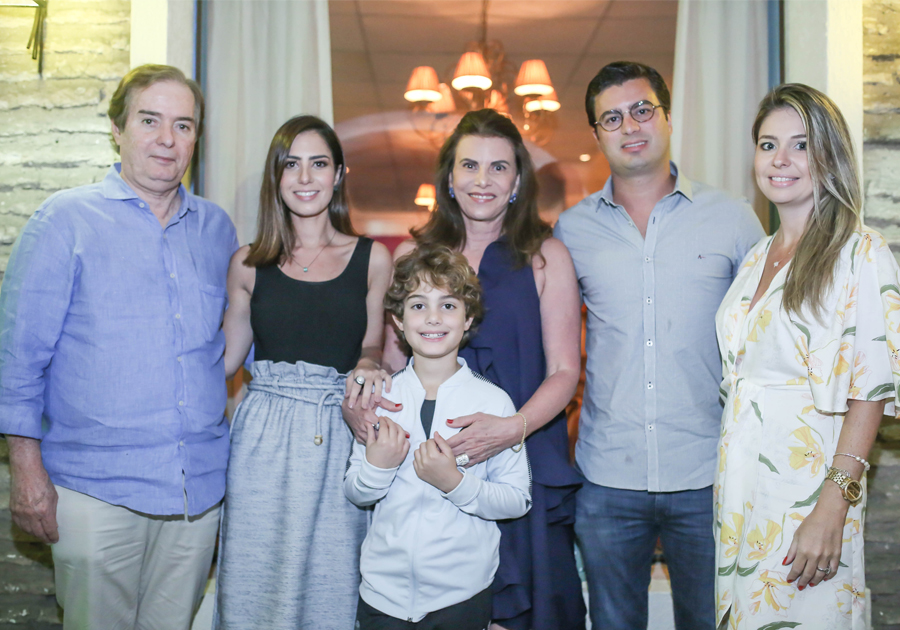 No D’Abelle Bistrô, Sandra Pinheiro celebra sua nova idade em família