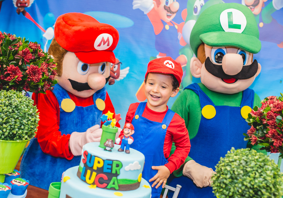 Mario Bros é tema de festa de 5 aninhos de Luca, filho de Rafaella e Tiago Asfor