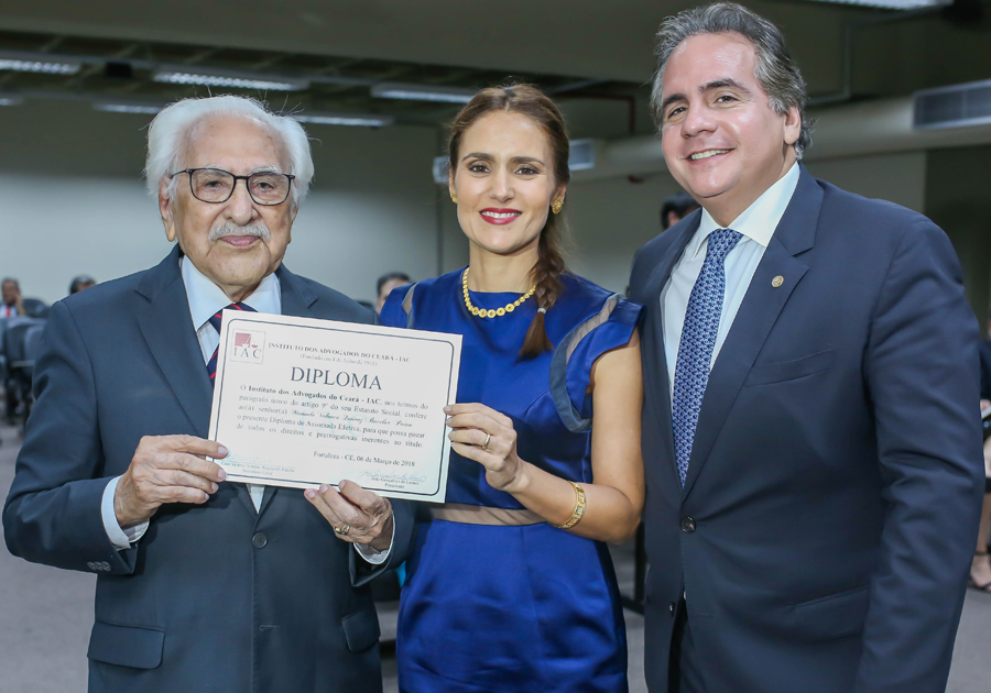 Uma noite delas | Advogadas tomam posse no Instituto de Advogados do Ceará