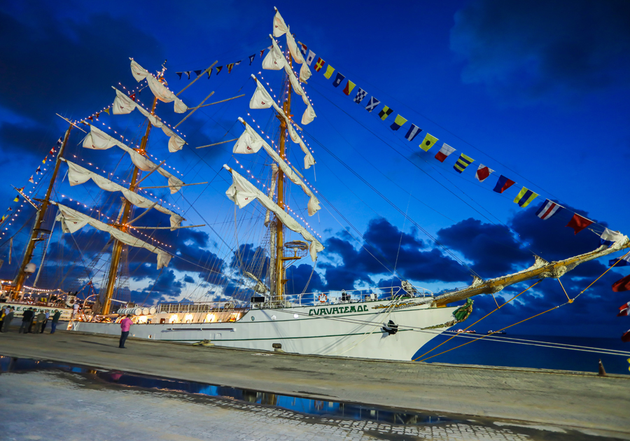 Navio-Escola da marinha mexicana desembarcou no Porto do Mucuripe