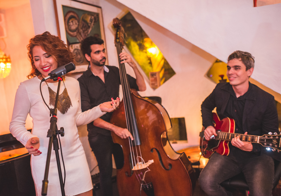 Uma pausa para conhecer o jazz contagiante do trio musical Nara Hope