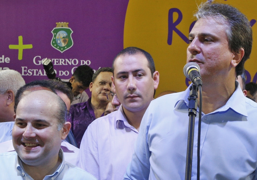 Roberto Cláudio e Camilo Santana anunciam novas praças e areninhas em 4 bairros de Fortaleza