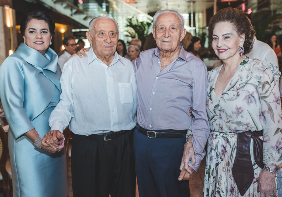 Adauto e Humberto Bezerra brindam seus 92 anos com show de Waldonys e Marcos Lessa
