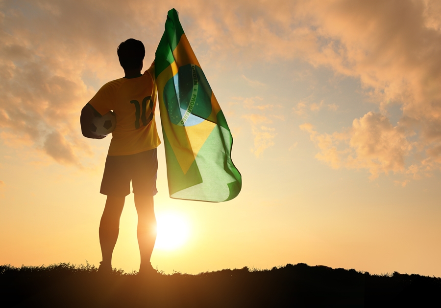 Meia Sola comercializa t-shirt para torcer pelo Brasil na Copa; entenda a campanha