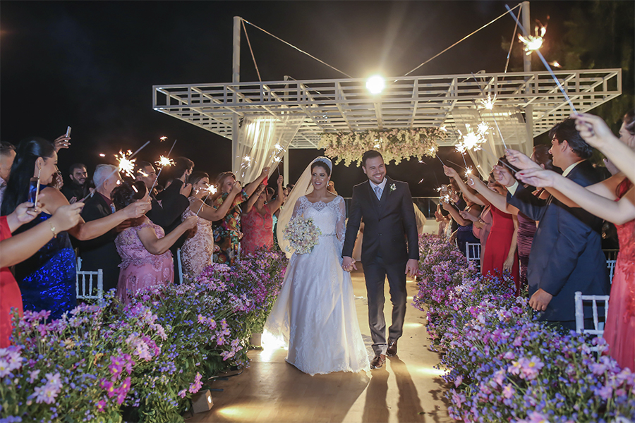 Acompanhe os melhores momentos do casamento de Luana Aragão e Fabiano Gouveia
