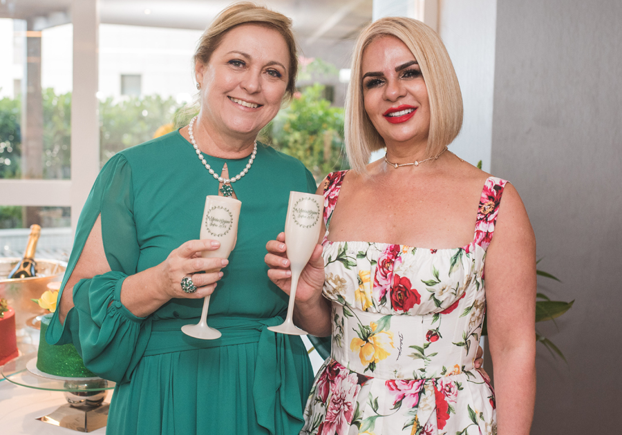Marize Castelo Branco e Rejane Oliveira comemoram a vida na tarde de sexta (6)