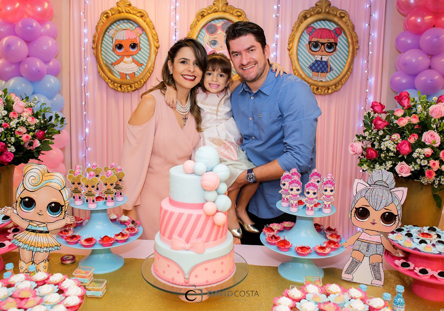 Camila Benevides e Paulo José comemoram os 5 anos da pequena Beatriz no Plus