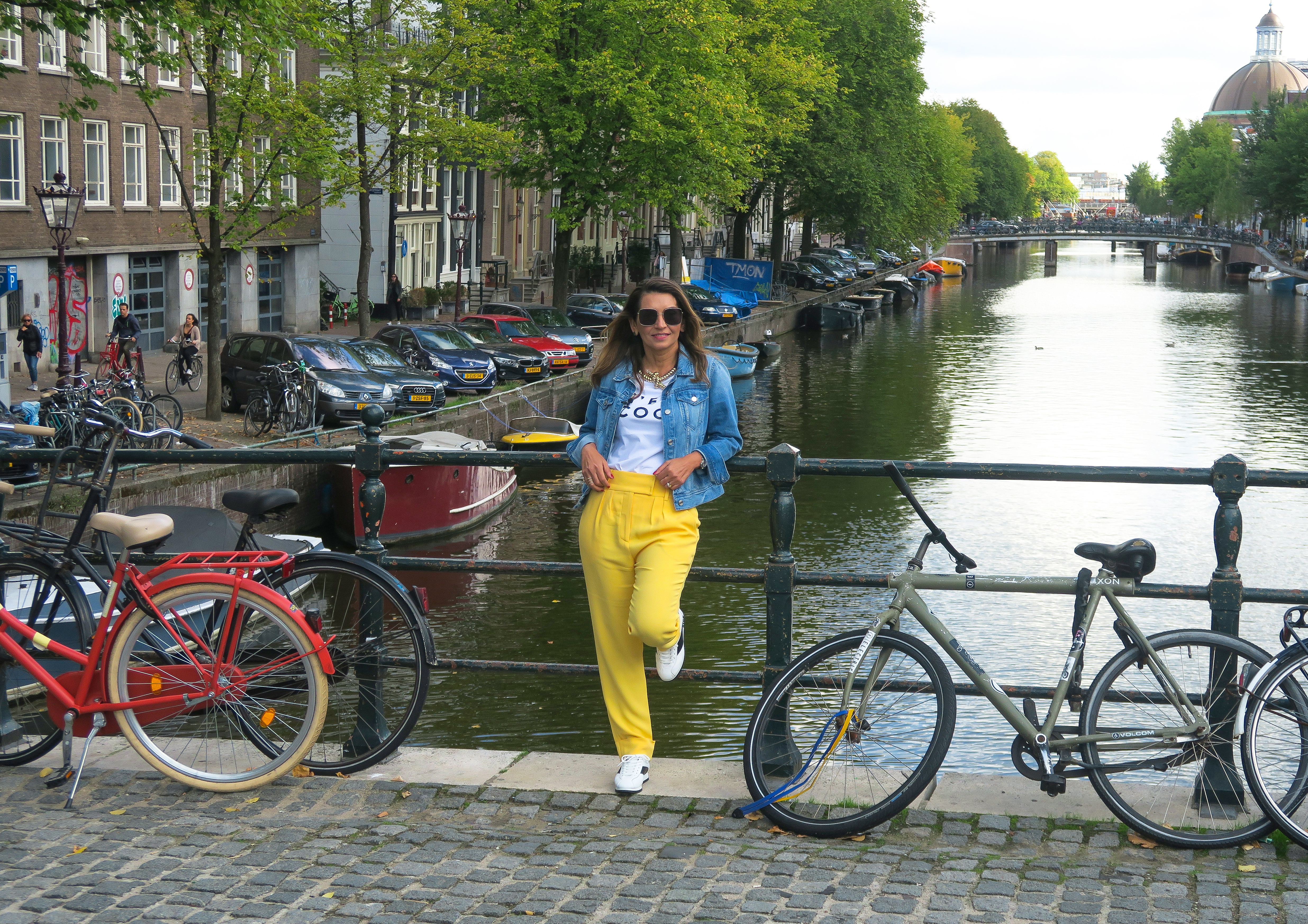 Márcia faz um tour pela emblemática Amsterdã