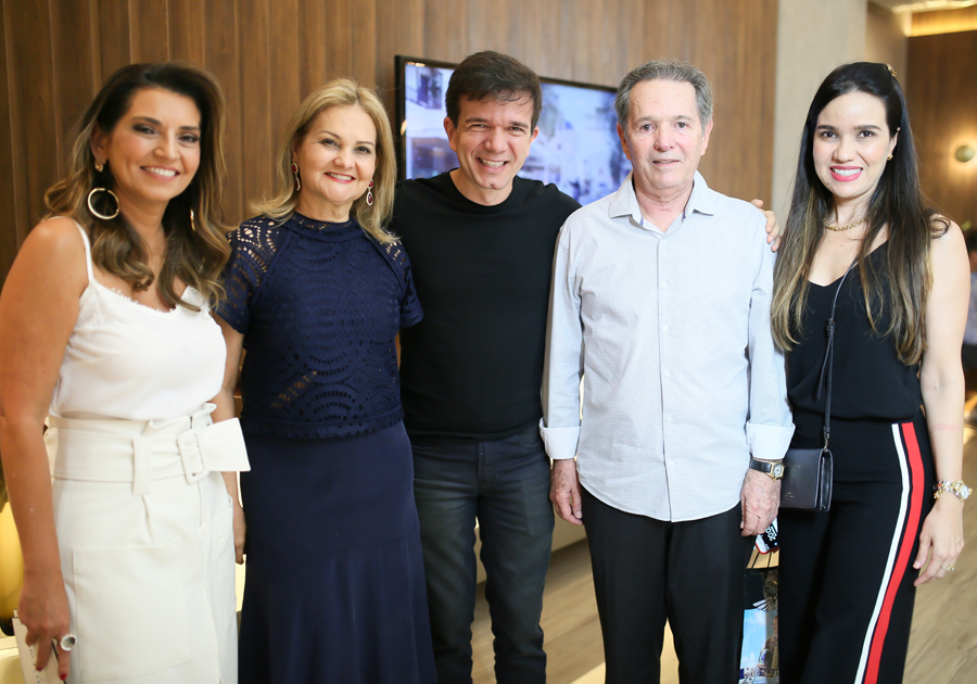 Mirella Rocha, Waldonys e David Perdigão são estrelas das gravações do “Conversa com Márcia Travessoni”