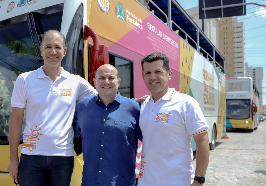 Ônibus turístico modelo Hop-on Hop-off é inaugurado em Fortaleza com viagem para a imprensa