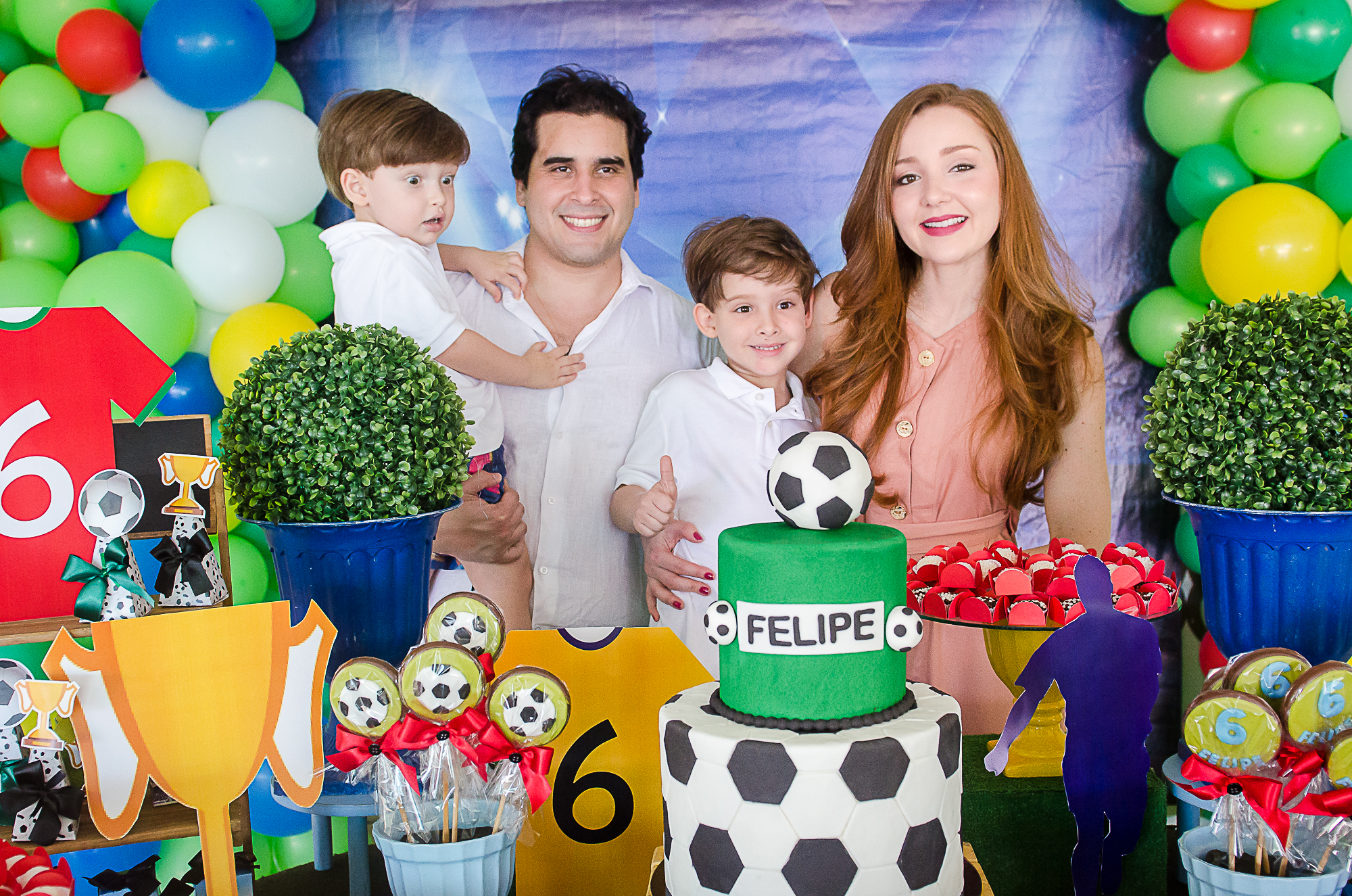 Larissa e Rodrigo Furtado celebram aniversário de 6 anos de Felipe