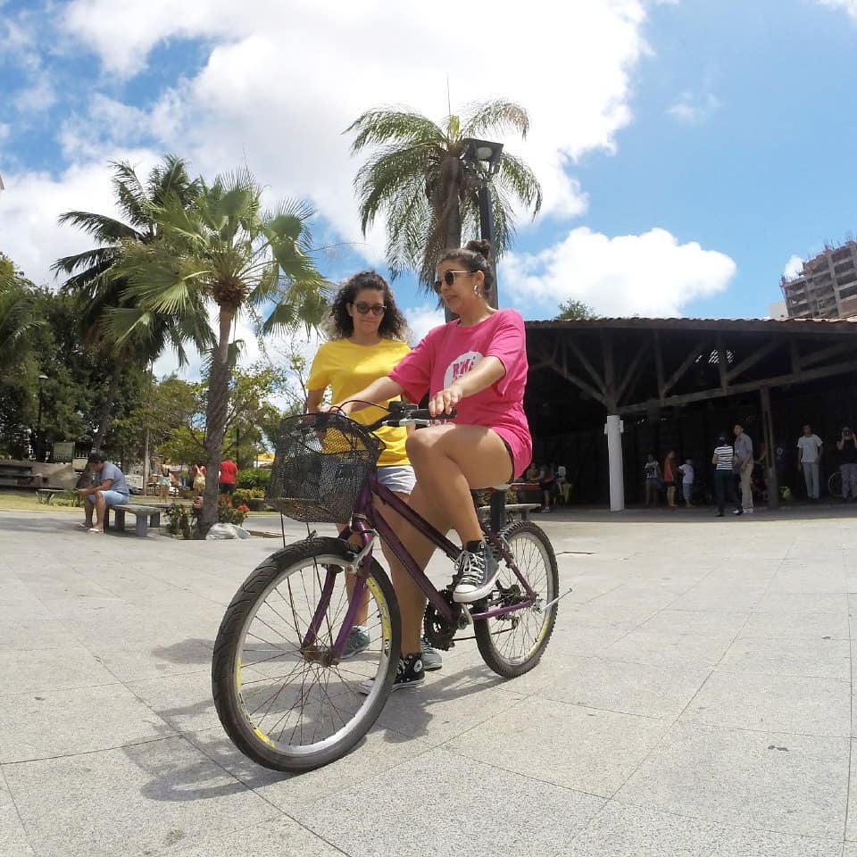 Escola Bike Anjo completa 6 anos e comemora com passeio ciclístico no ritmo do Carnaval