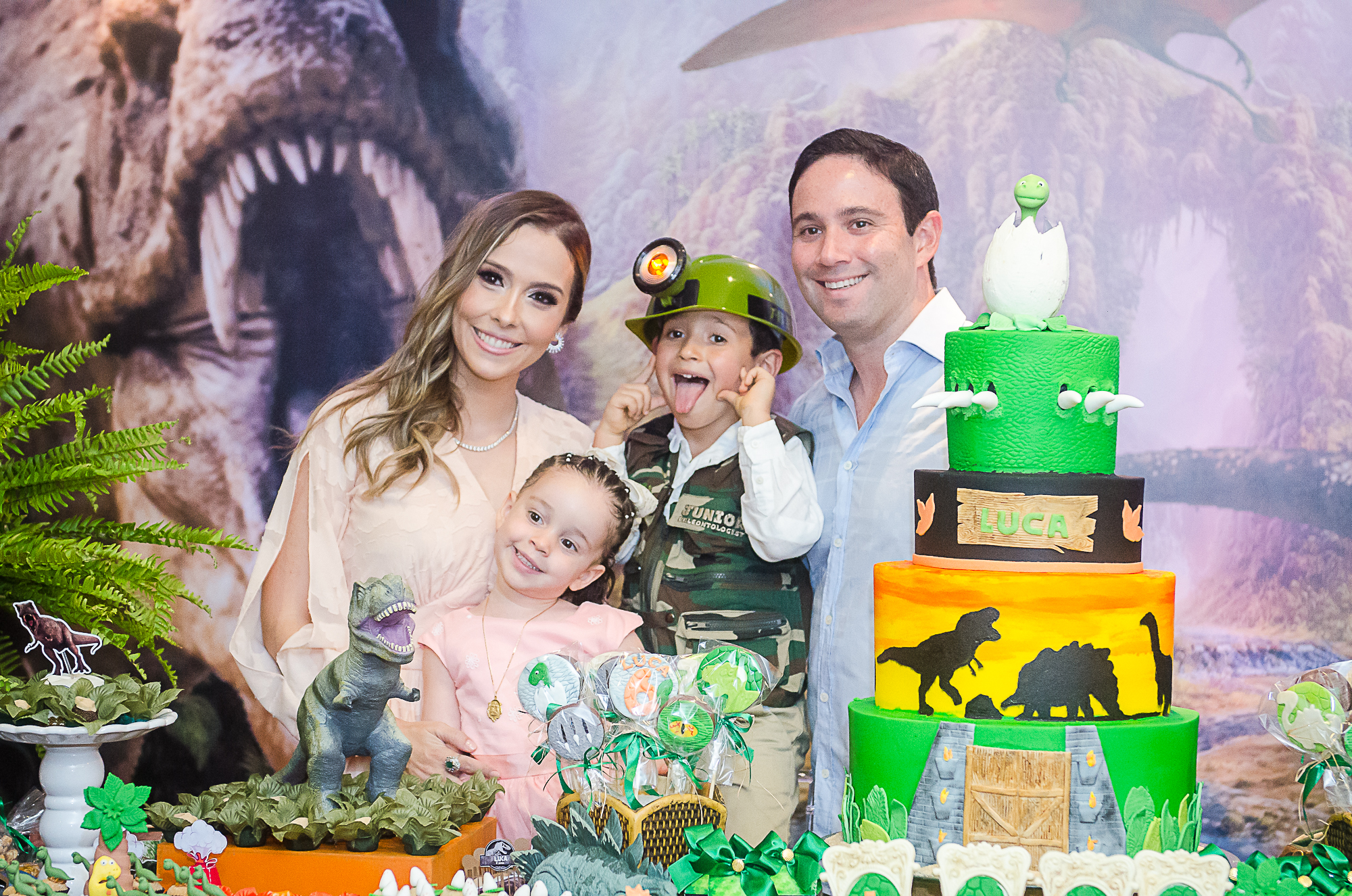 Rafaella Ximenes e Tiago Asfor celebram aniversário de 6 anos de Luca com festa temática