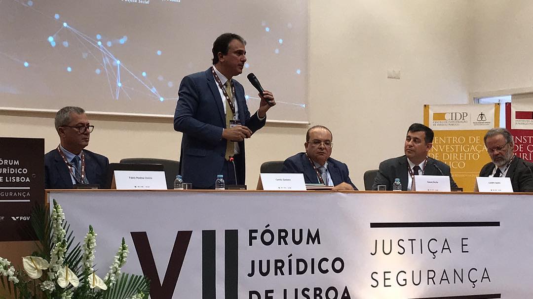 Camilo Santana participa do VII Fórum Jurídico de Lisboa que tem Justiça e Segurança como temas