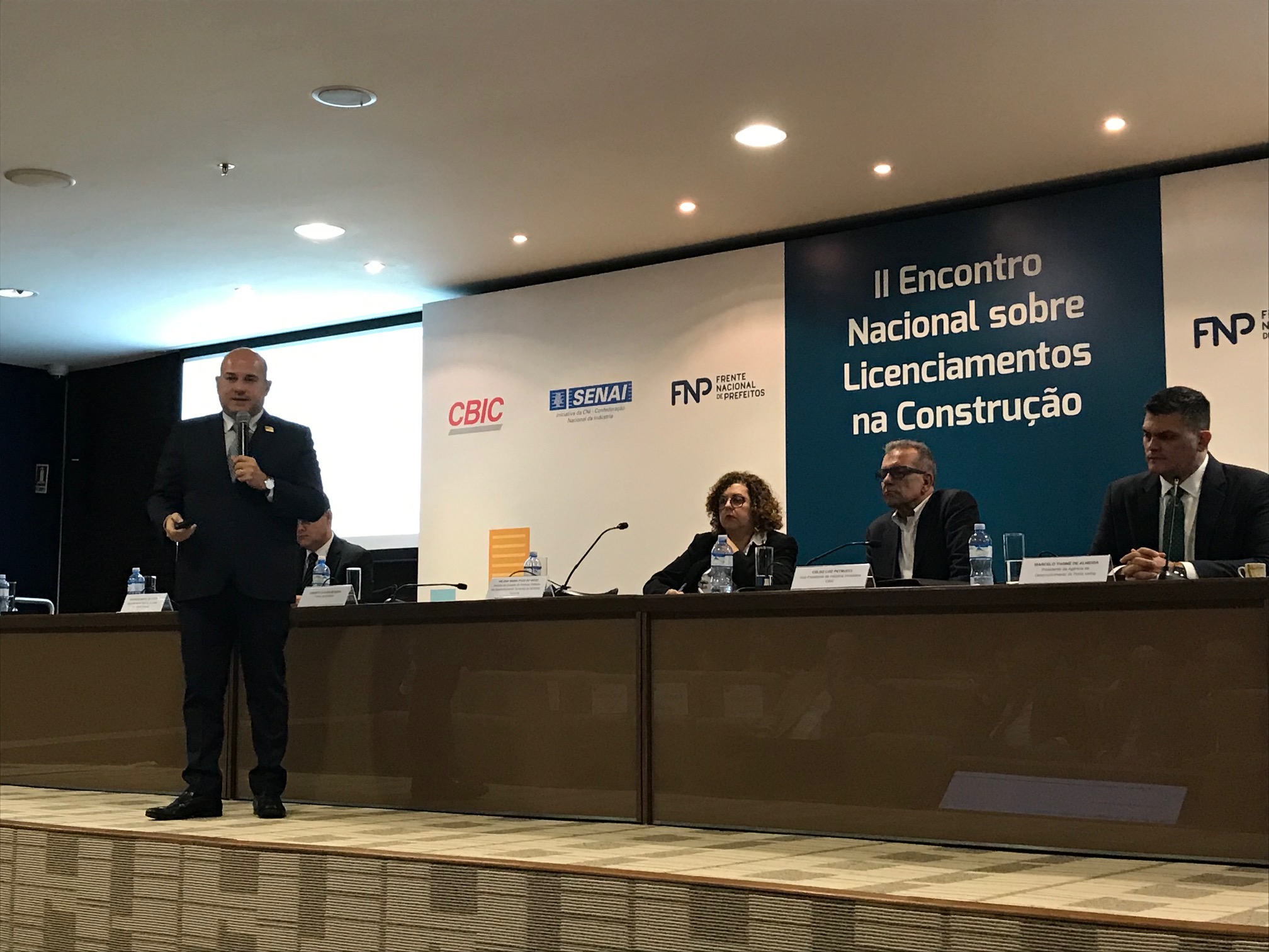 Referência no País, gestão de Fortaleza é apresentada em Brasília pelo prefeito Roberto Cláudio