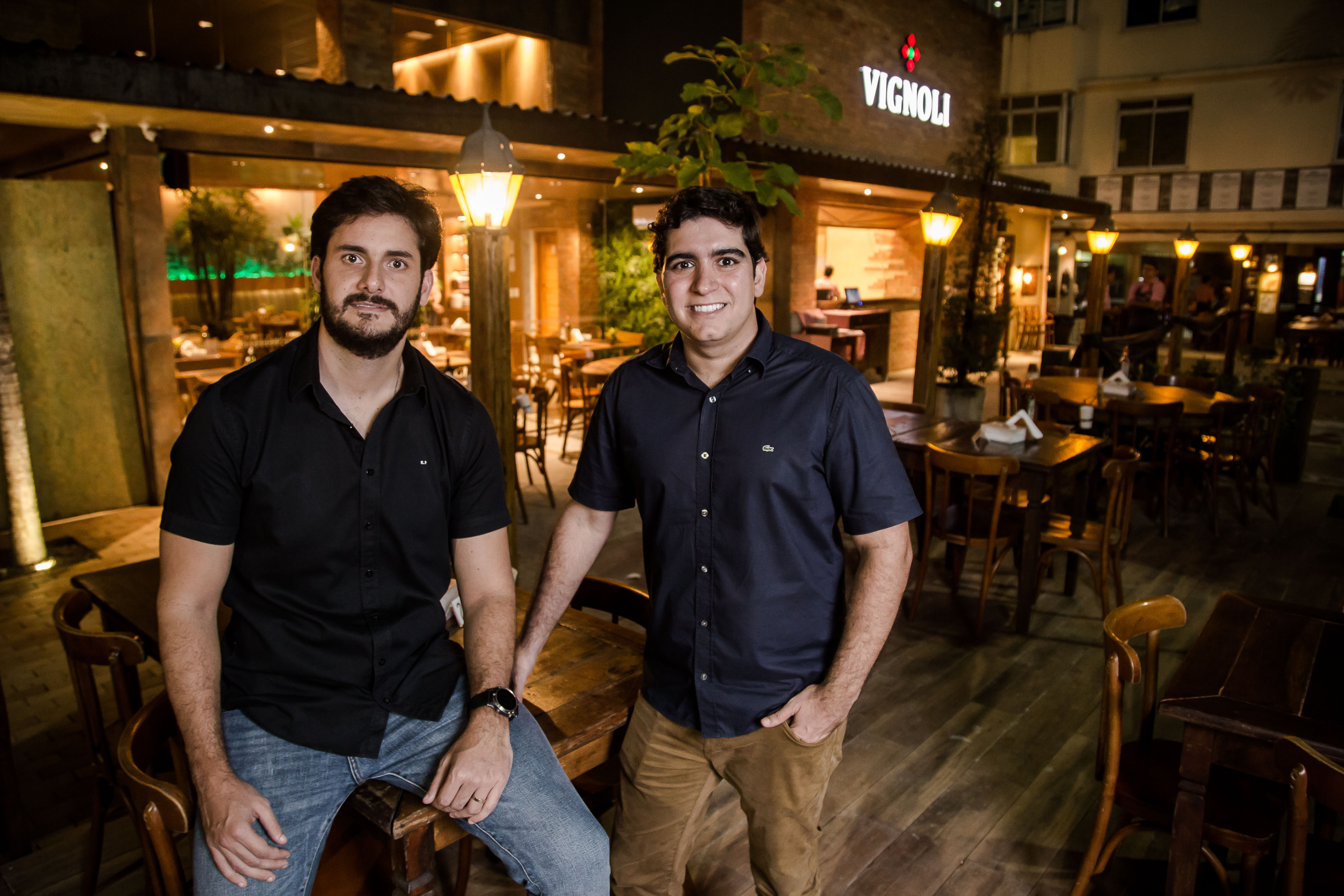 Muito além da pizza: Vignoli apresenta novo cardápio, agora mais diversificado, e espaço reformulado com assinatura da arquiteta Larissa Ary