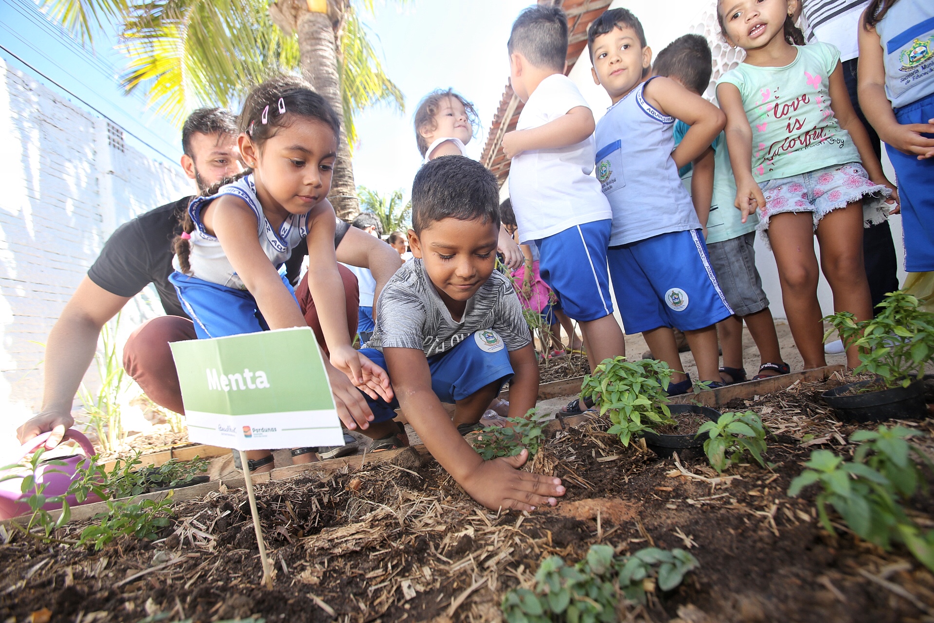 Beach Park promove roda de conversa sobre sustentabilidade para crianças de escola pública