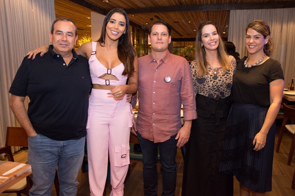 Camarada Camarão inaugura primeiro restaurante da rede em Fortaleza