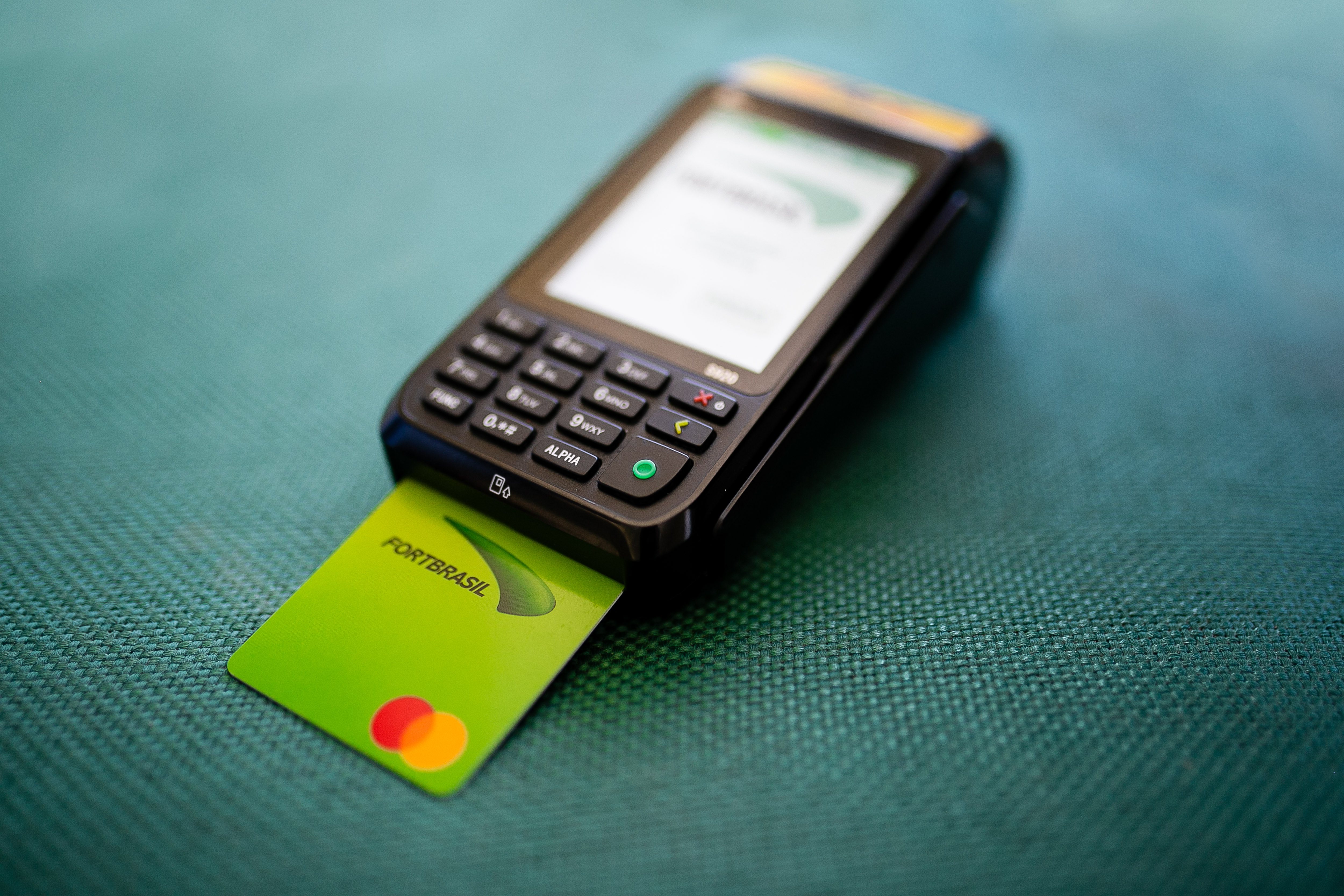 FortBrasil lança novo cartão de crédito com bandeira da Mastercard