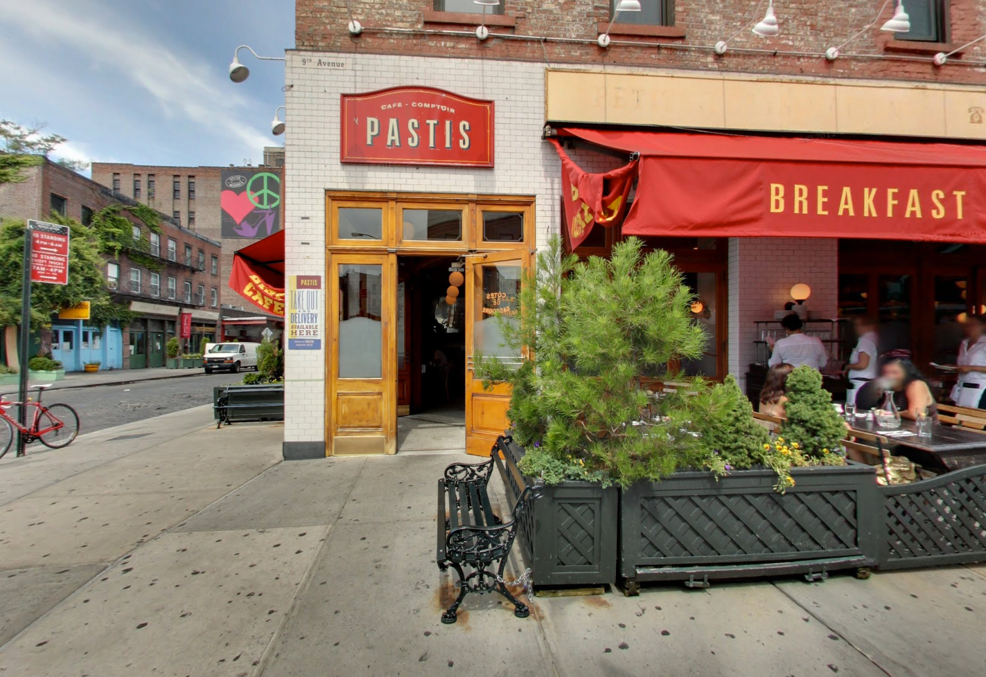 NY: icônico restaurante Pastis reabre após 5 anos fechado