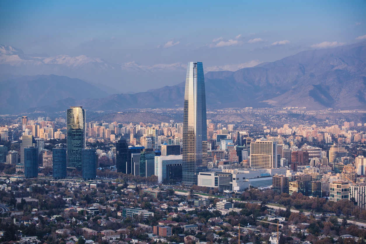 Comitiva da FIEC apresenta projetos do Observatório da Indústria no Chile