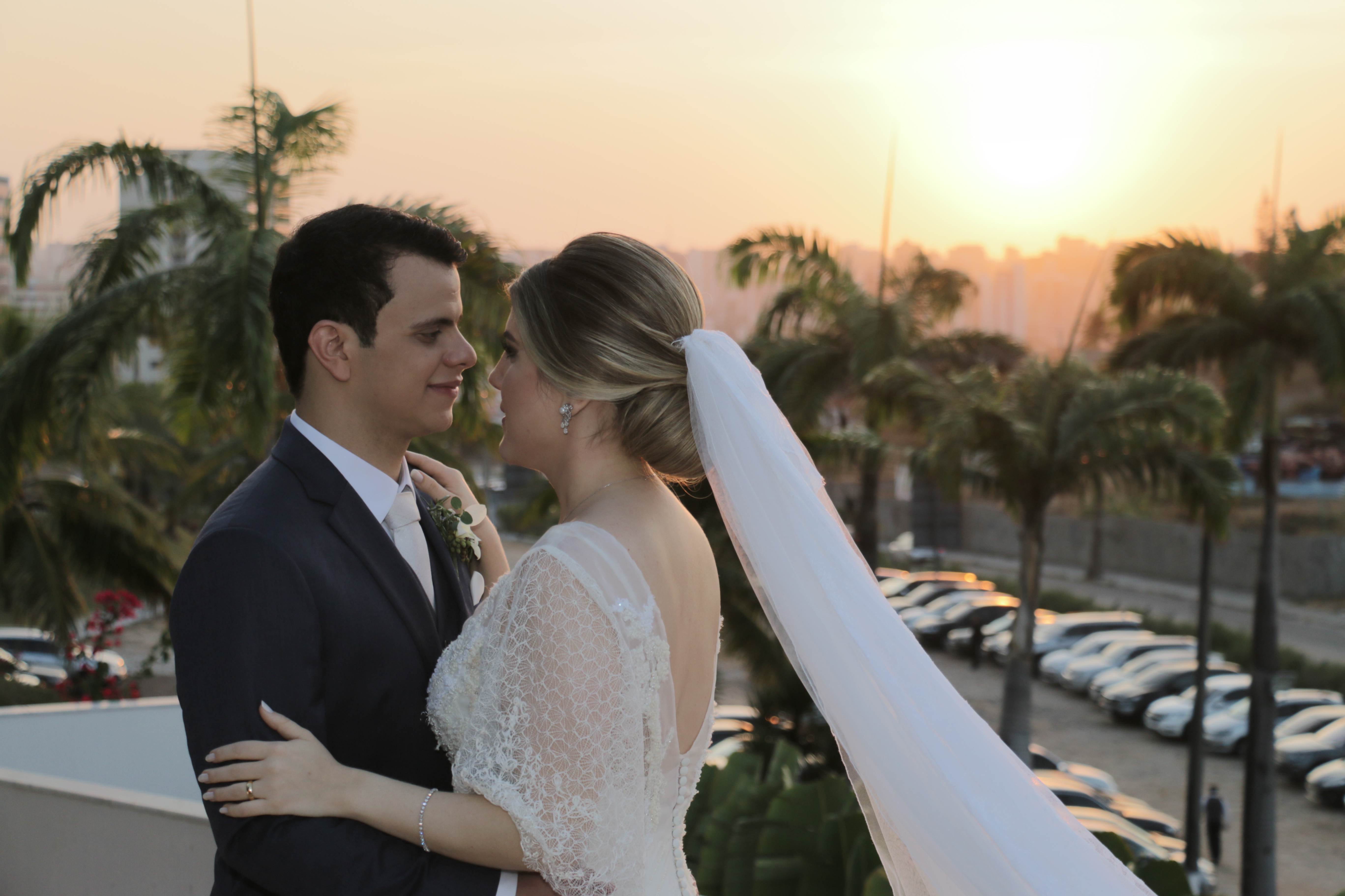 Bárbara Andrade e Galileu Ferreira casam em noite de muito amor e alegria