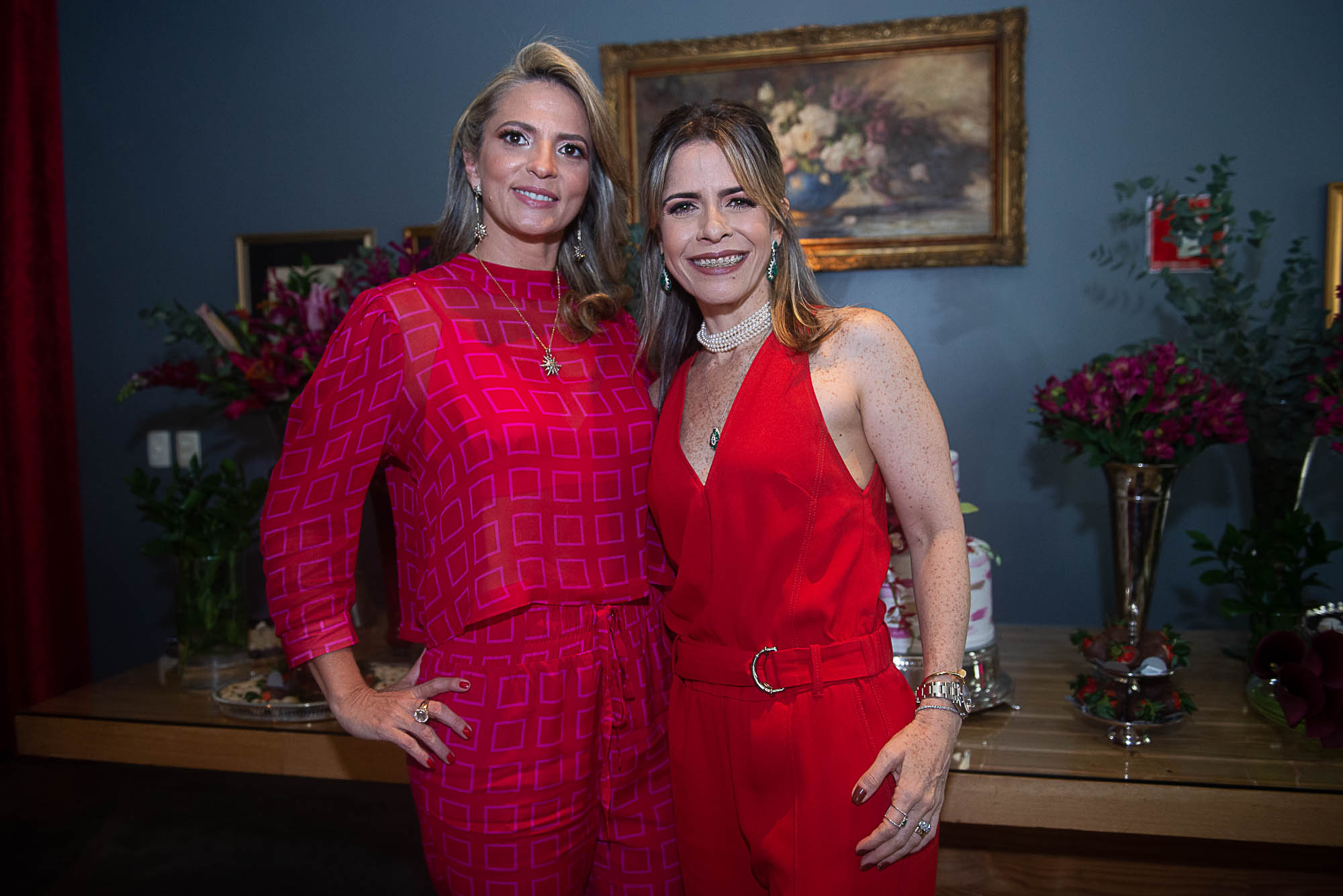 Michelle Aragão e Carla Nogueira celebram Bday Party no Oui Bistrô