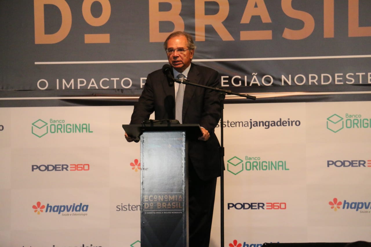 Ministro Paulo Guedes participa de evento para convidados em Fortaleza