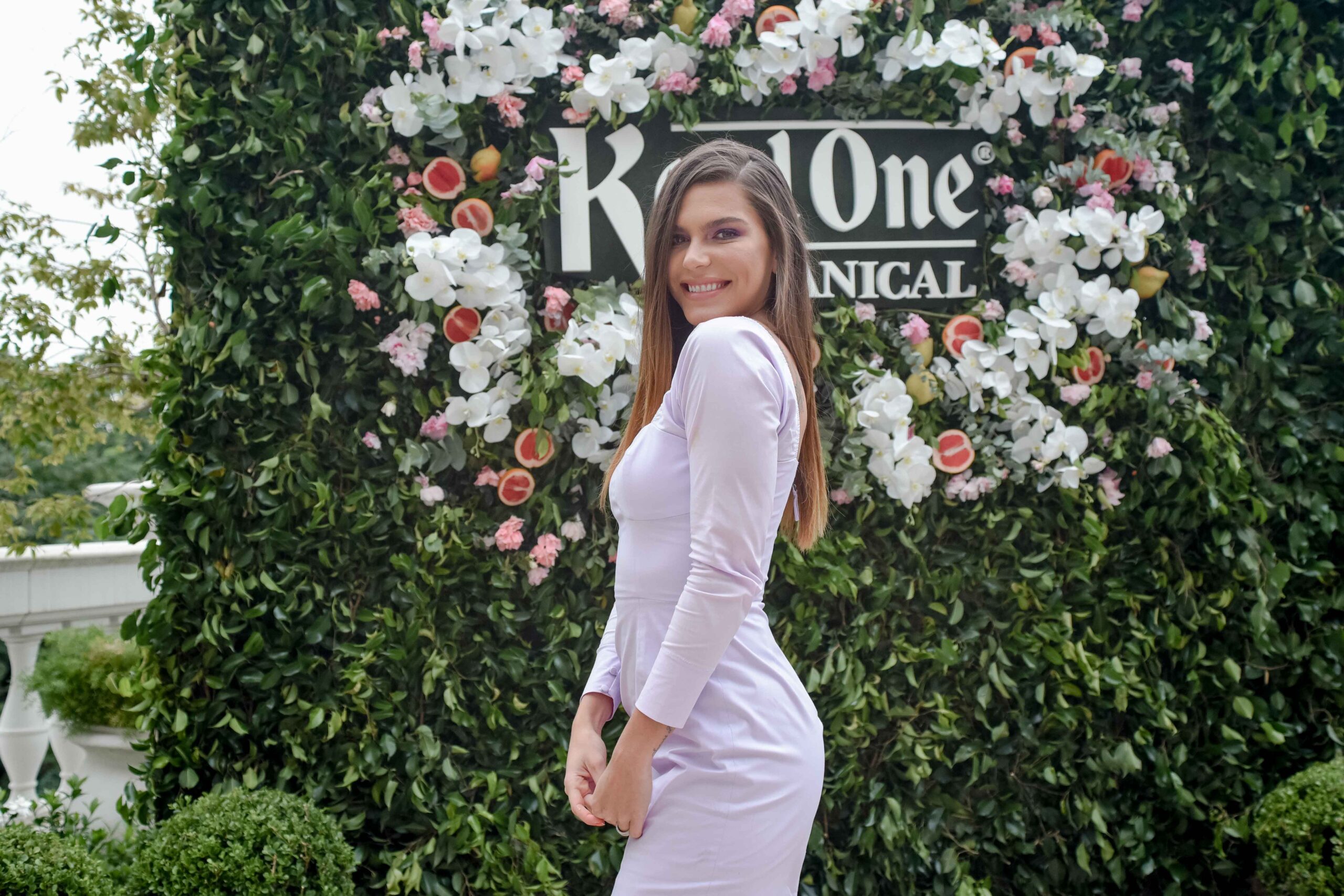 Lançamento de novo destilado reúne influencers no Palácio Tangará