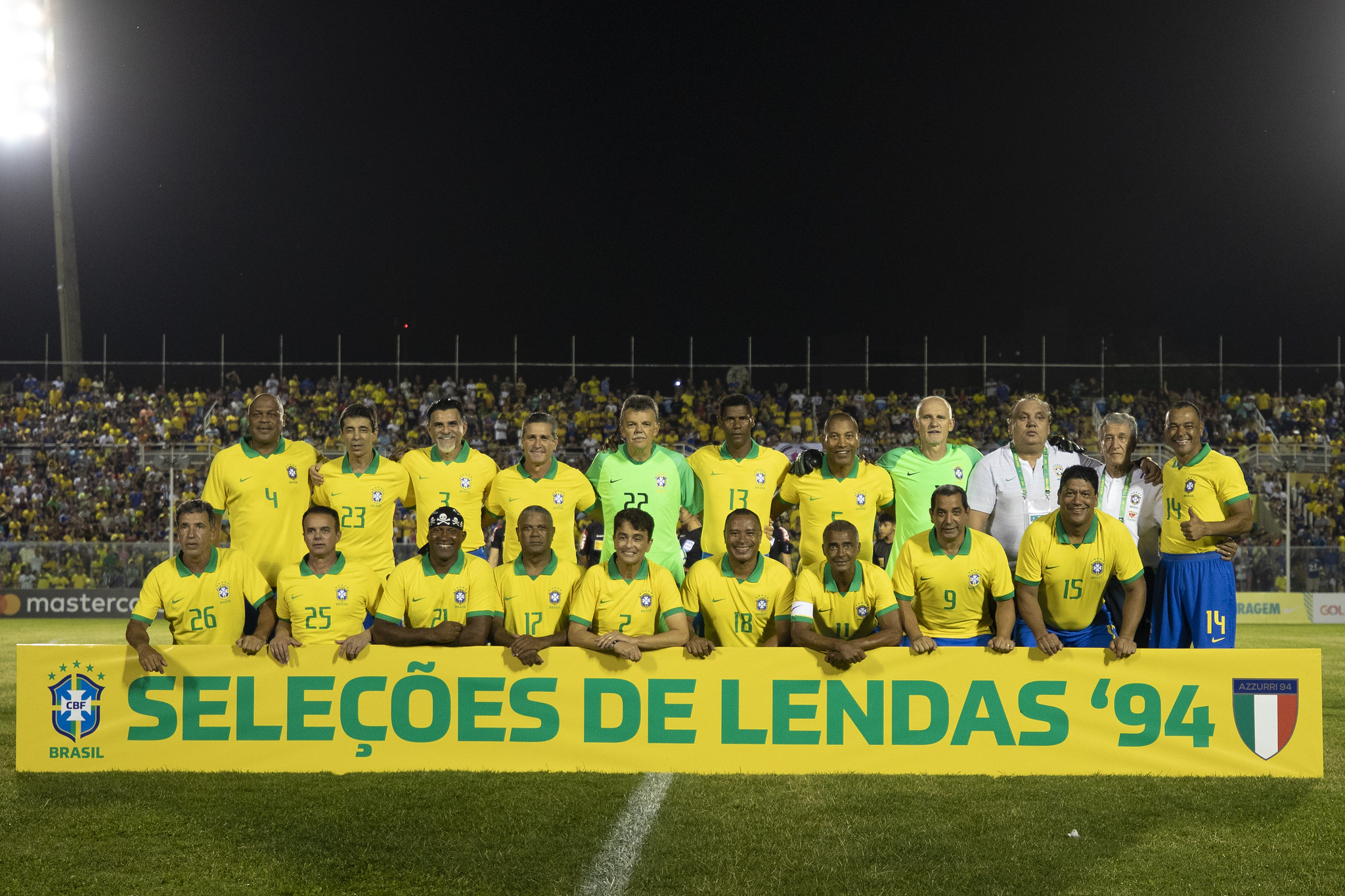 Jogo em Fortaleza entre Brasil e Itália revive Copa do Mundo de 1994 e reúne autoridades