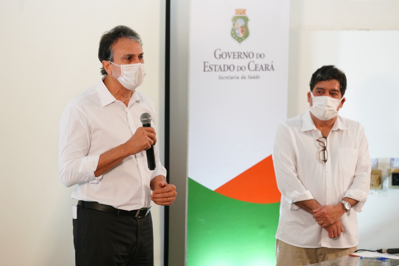 Governador Camilo Santana assina decreto que regulamenta Fundação de Saúde do Ceará