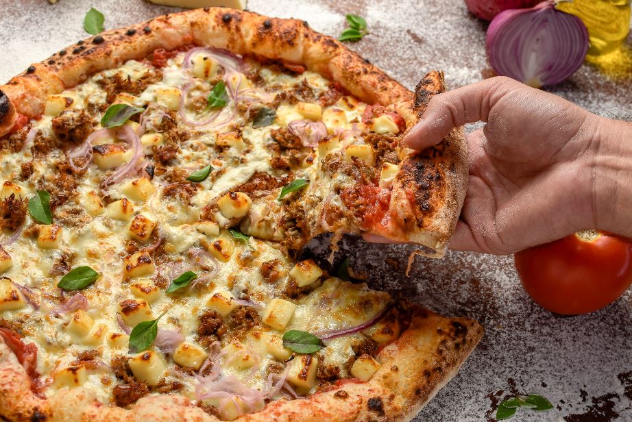 Viggi aposta na pizza napolitana com insumos trazidos da Itália