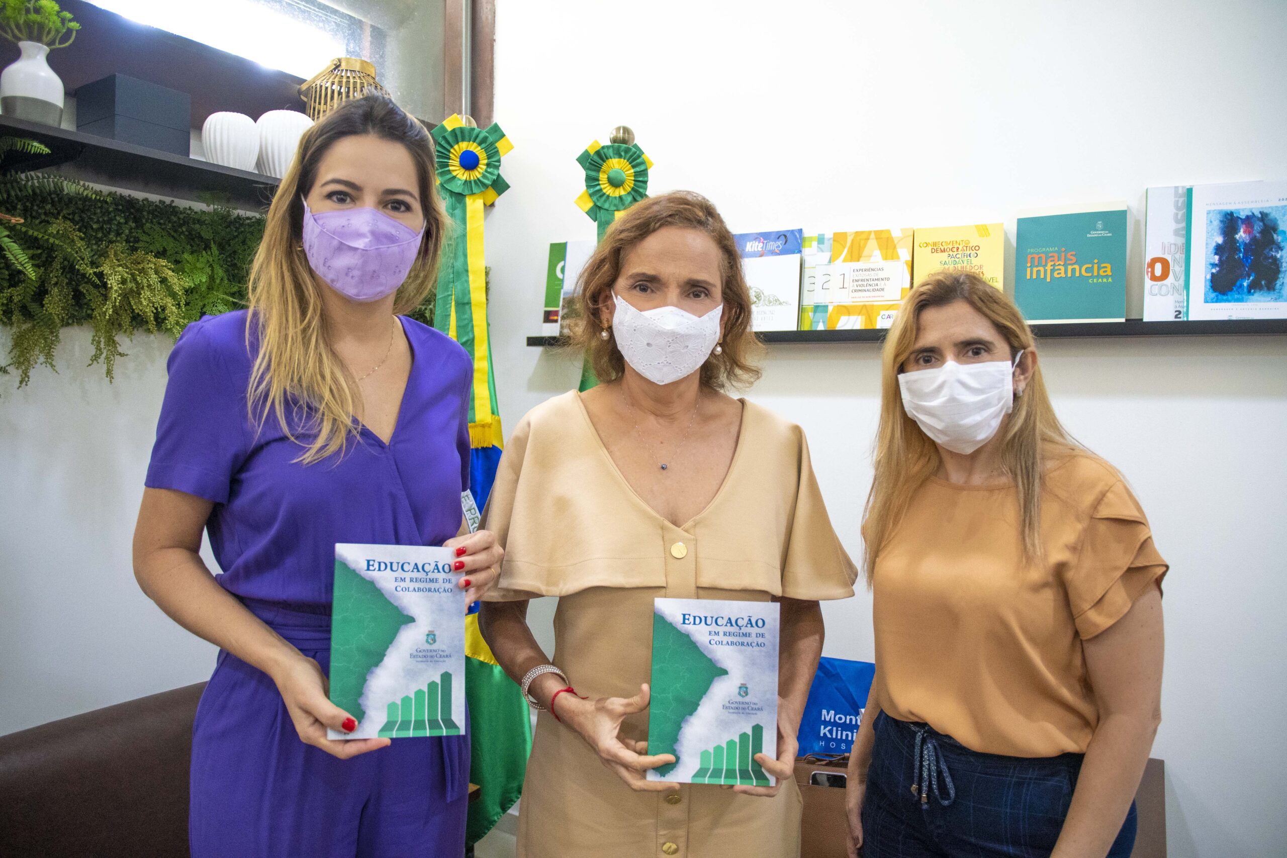 Educação pública é tema de livro lançado pelo Governo do Ceará