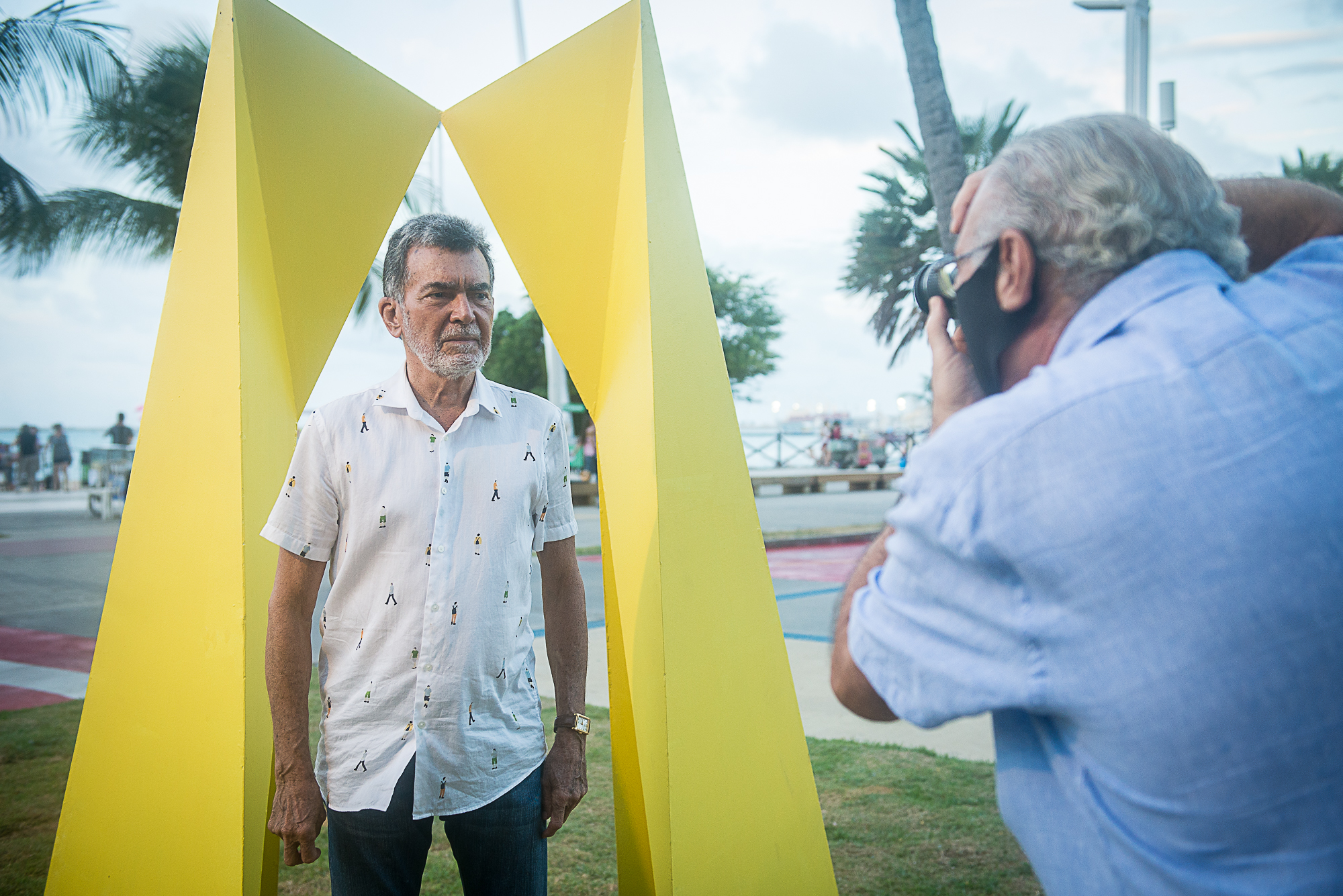 Exposição na Beira Mar traz esculturas sob curadoria de Luis Carlos Sabadia e Neuma Figueiredo