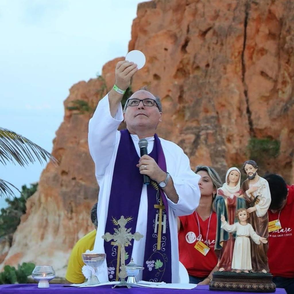 Padre Eugênio comemora hoje os 25 anos de sacerdócio (Foto: Divulgação)