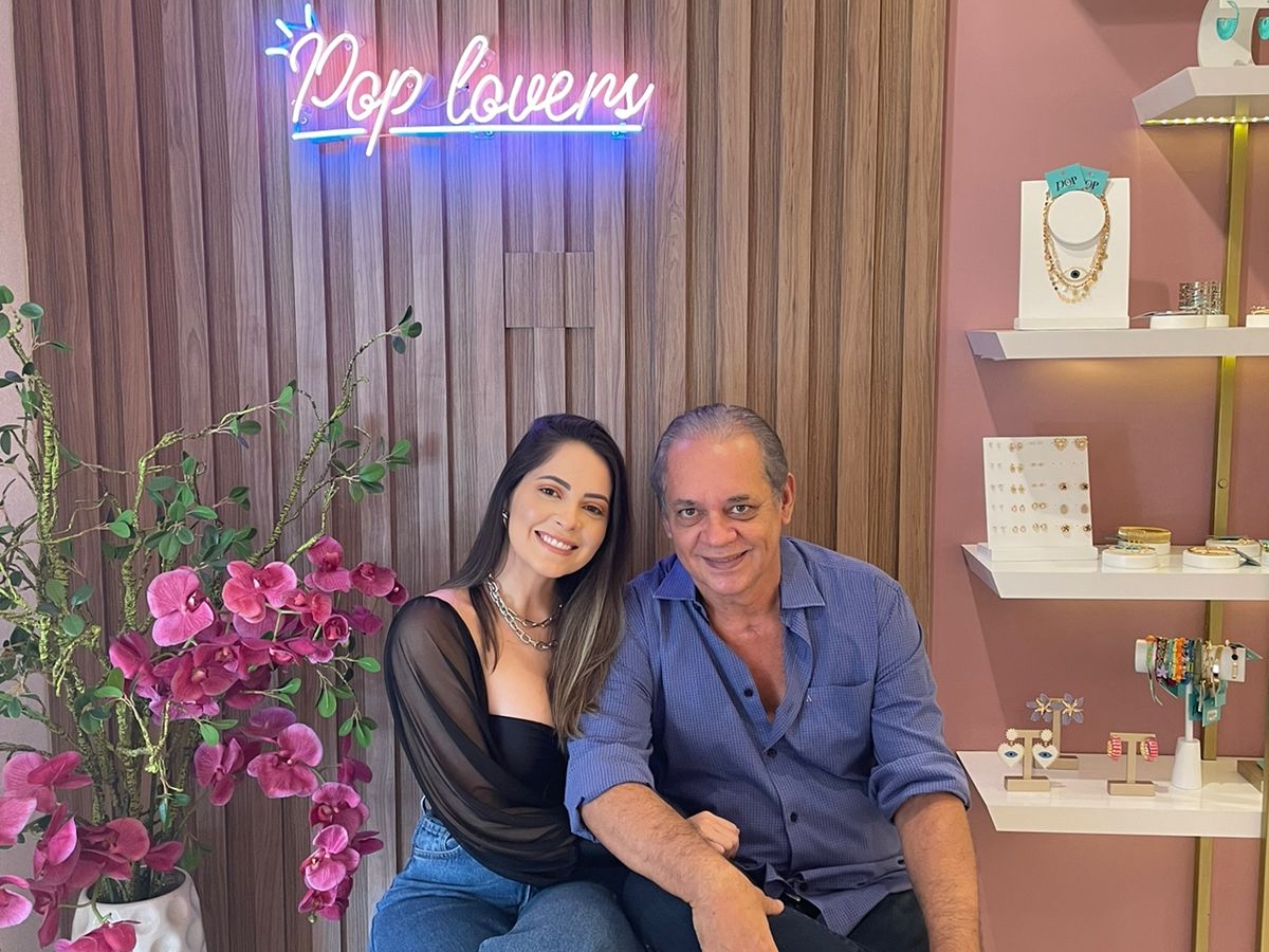 Nicole Câmara celebra sucesso da Pop Bijoux