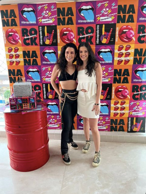 Nayana Azevedo ganhou despedida de solteira na casa de Mariana Fiuza (Foto: Arquivo pessoal)